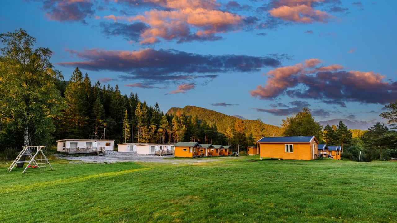 Korsbakken Camping Isfjorden Extérieur photo